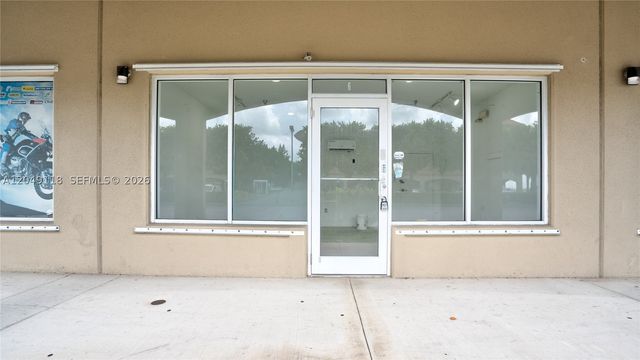15420 SW 136th St 6, Miami, FL 33196