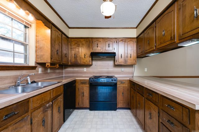 14106 Ridgewood Drive, Little Rock, AR 72211