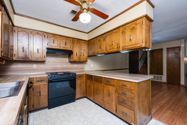 14106 Ridgewood Drive, Little Rock, AR 72211