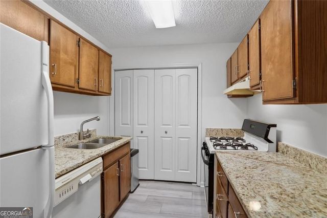 583 Emory Oaks Way, Decatur, GA 30033