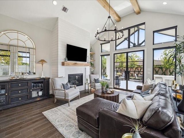 8553 Montridge Drive, Houston, TX 77055