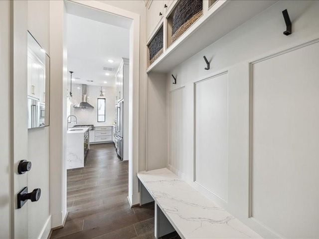 8553 Montridge Drive, Houston, TX 77055