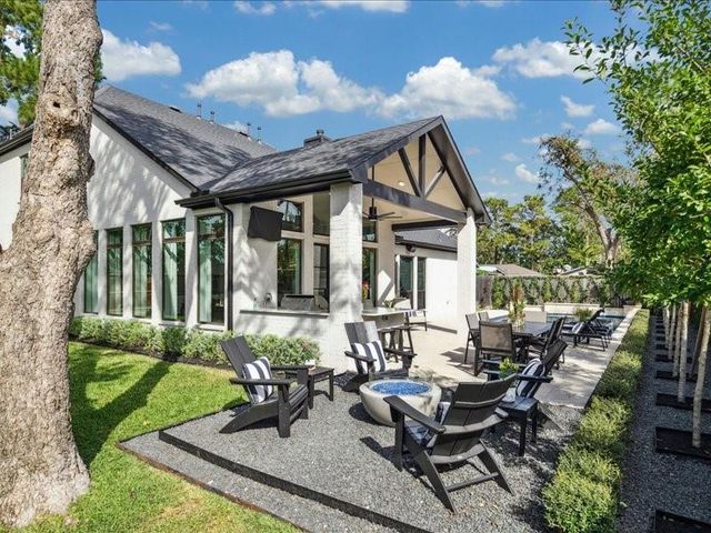 8553 Montridge Drive, Houston, TX 77055