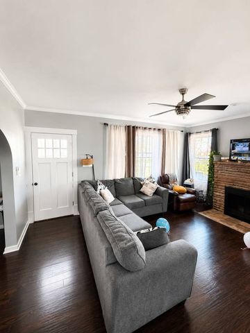 270 W 16th Street, Chicago Heights, IL 60411
