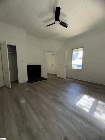 6 Riverside Street, Laurens, SC 29360