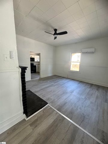 6 Riverside Street, Laurens, SC 29360