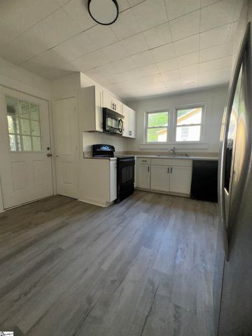 6 Riverside Street, Laurens, SC 29360