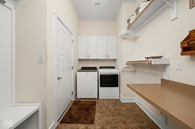 7612 Beekman Terrace, Zionsville, IN 46077