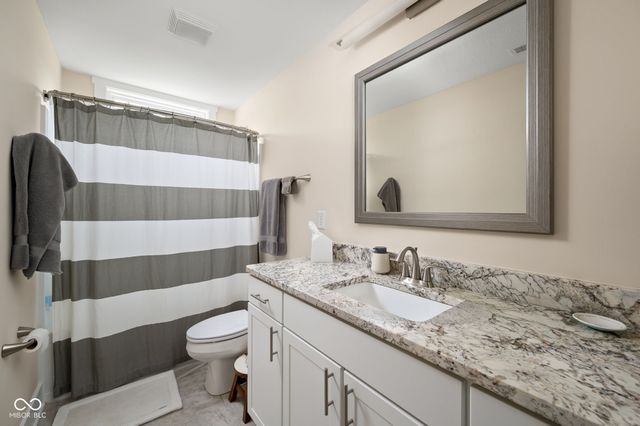 7612 Beekman Terrace, Zionsville, IN 46077