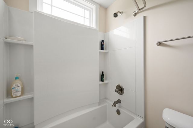 7612 Beekman Terrace, Zionsville, IN 46077