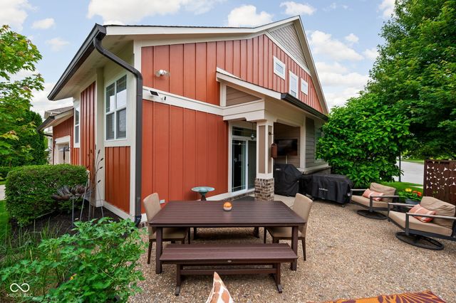 7612 Beekman Terrace, Zionsville, IN 46077