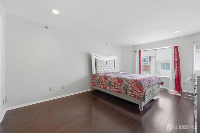 726 Harbortown Boulevard, Perth Amboy, NJ 08861