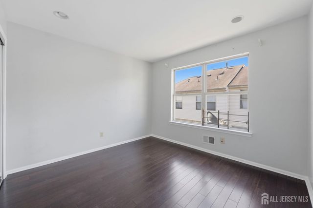 726 Harbortown Boulevard, Perth Amboy, NJ 08861