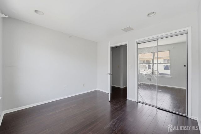 726 Harbortown Boulevard, Perth Amboy, NJ 08861