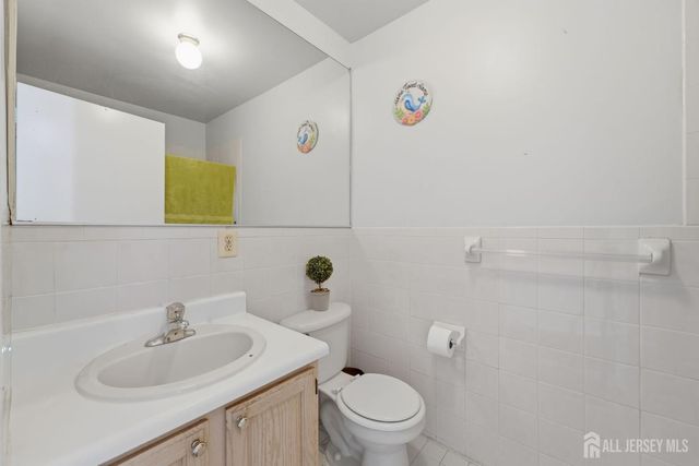 726 Harbortown Boulevard, Perth Amboy, NJ 08861