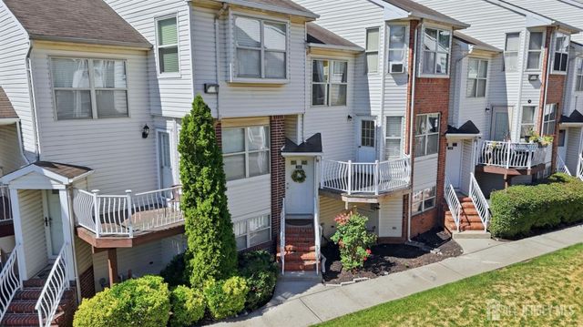 726 Harbortown Boulevard, Perth Amboy, NJ 08861