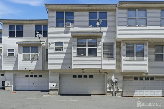 726 Harbortown Boulevard, Perth Amboy, NJ 08861