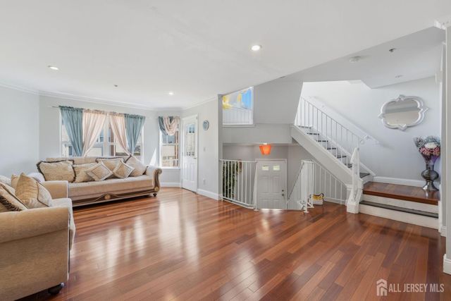 726 Harbortown Boulevard, Perth Amboy, NJ 08861