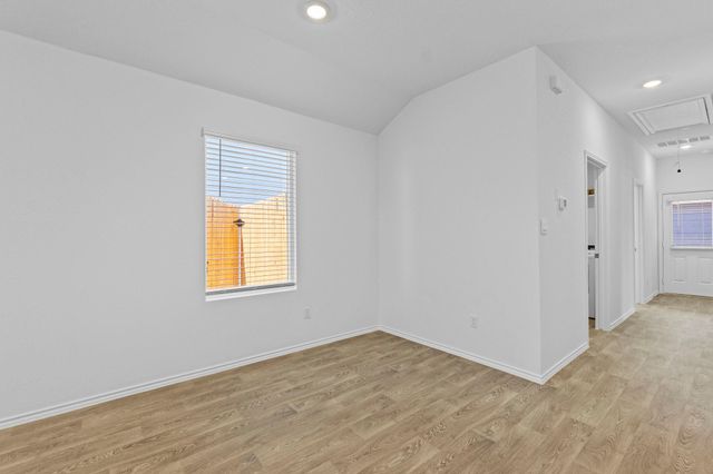 306 Nizao LN, Bastrop, TX 78602