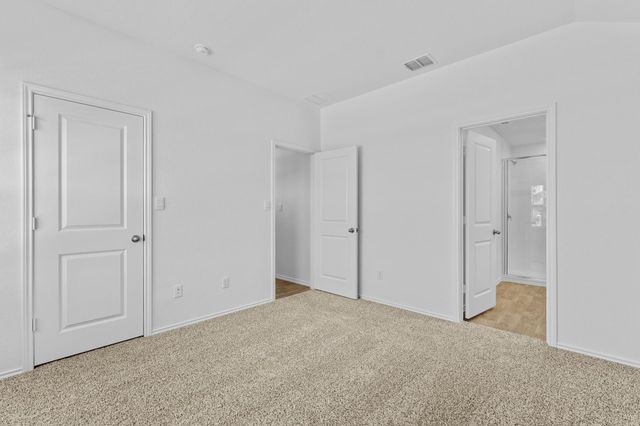 306 Nizao LN, Bastrop, TX 78602