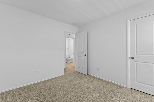 306 Nizao LN, Bastrop, TX 78602