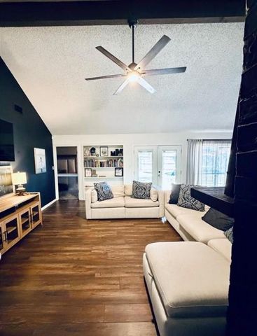 506 Shiloh Drive, Victoria, TX 77904