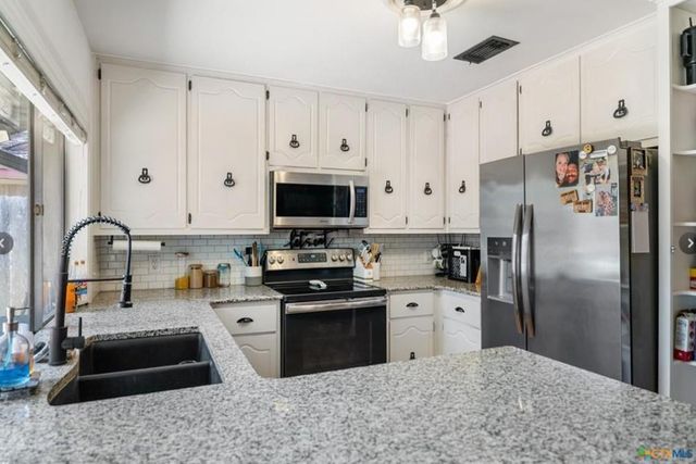 506 Shiloh Drive, Victoria, TX 77904