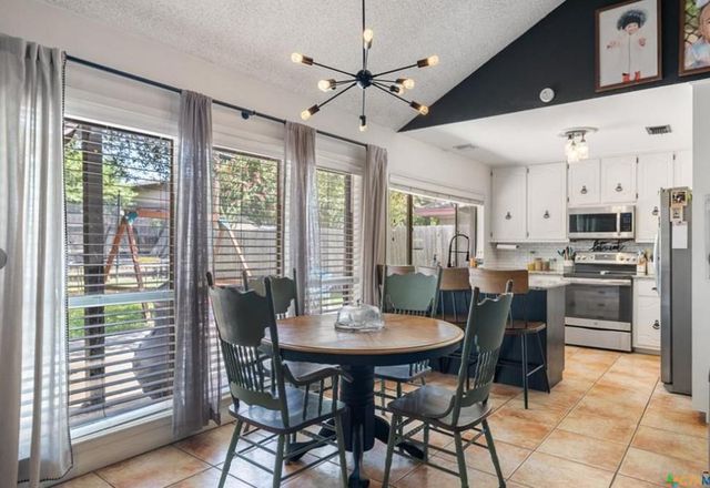 506 Shiloh Drive, Victoria, TX 77904