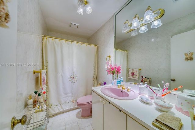 3585 SW 107th Ct, Miami, FL 33165