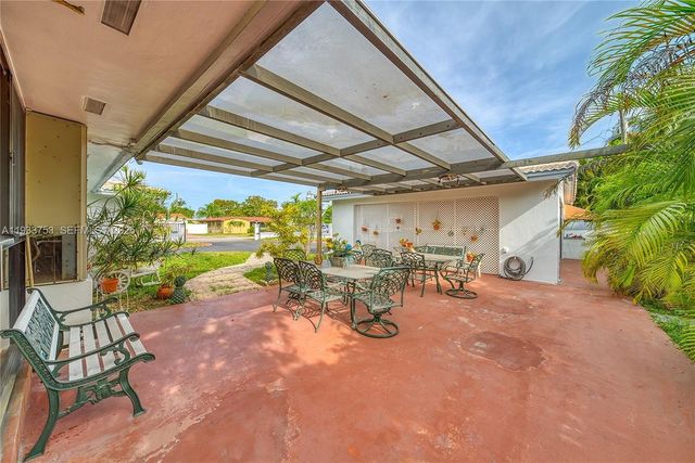 3585 SW 107th Ct, Miami, FL 33165