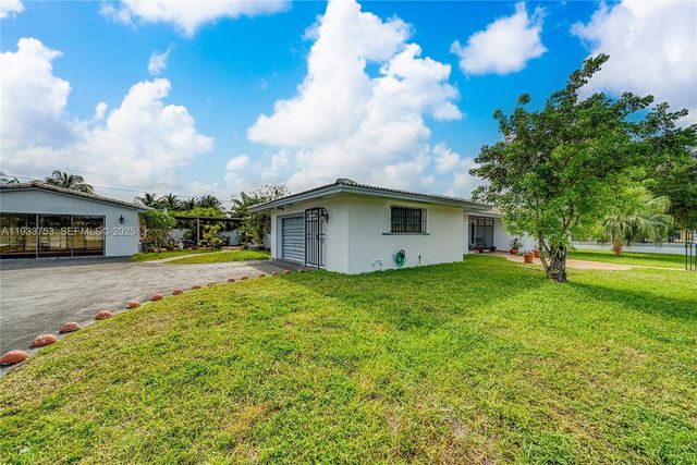 3585 SW 107th Ct, Miami, FL 33165