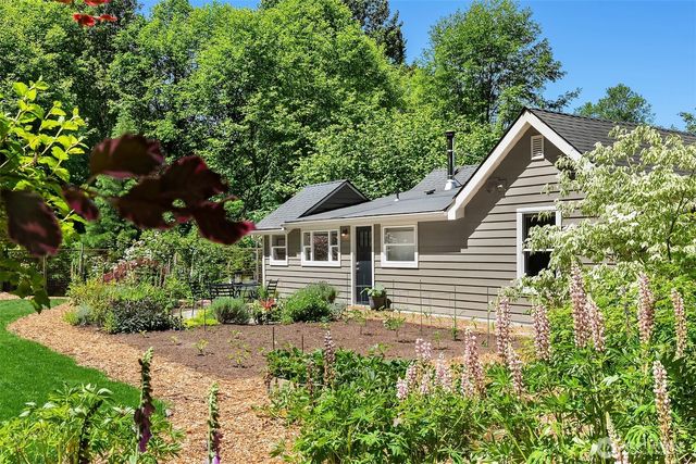 11323 E Riverside Drive, Bothell, WA 98011
