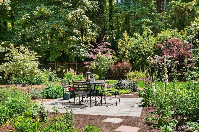 11323 E Riverside Drive, Bothell, WA 98011