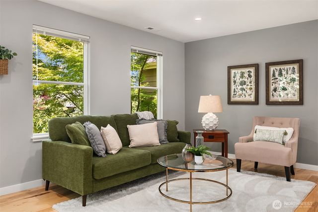 11323 E Riverside Drive, Bothell, WA 98011