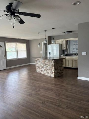 605 High Street, Fredericktown, MO 63645