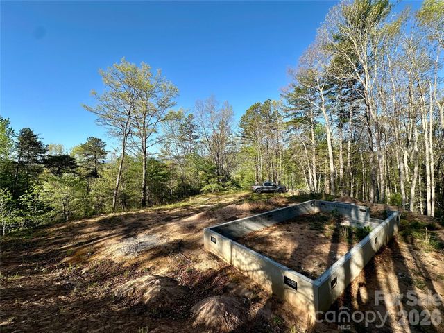 454 Dream Valley Drive, Clyde, NC 28721