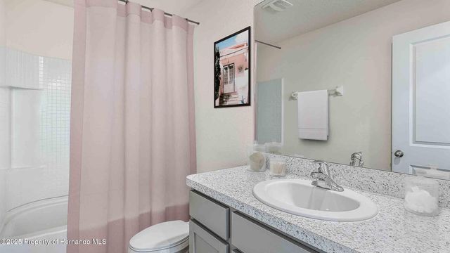 10479 Tucker Road, Weeki Wachee, FL 34613