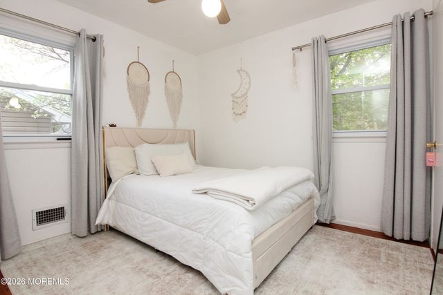 815 Shadylawn Way, Keyport, NJ 07735