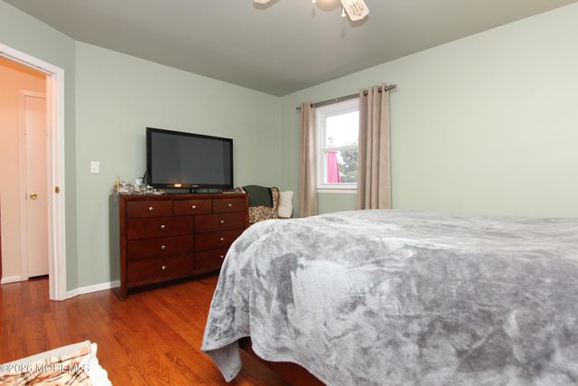 815 Shadylawn Way, Keyport, NJ 07735