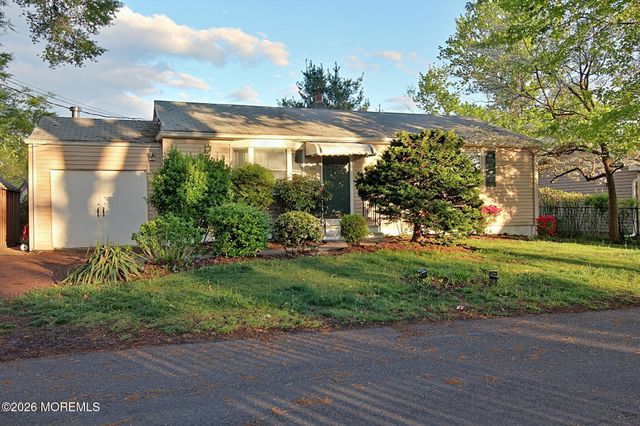 815 Shadylawn Way, Keyport, NJ 07735
