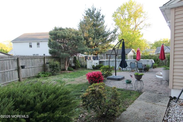 815 Shadylawn Way, Keyport, NJ 07735