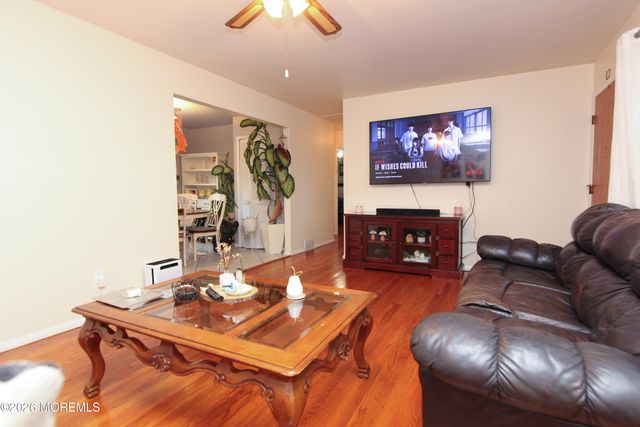815 Shadylawn Way, Keyport, NJ 07735
