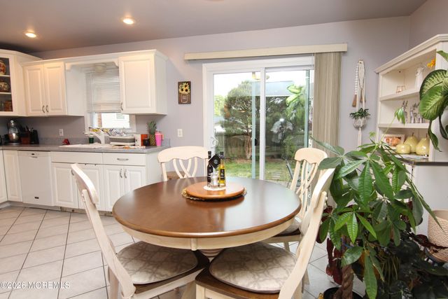 815 Shadylawn Way, Keyport, NJ 07735