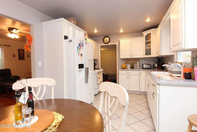 815 Shadylawn Way, Keyport, NJ 07735