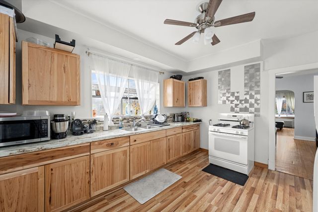 940 Troost Avenue, Forest Park, IL 60130