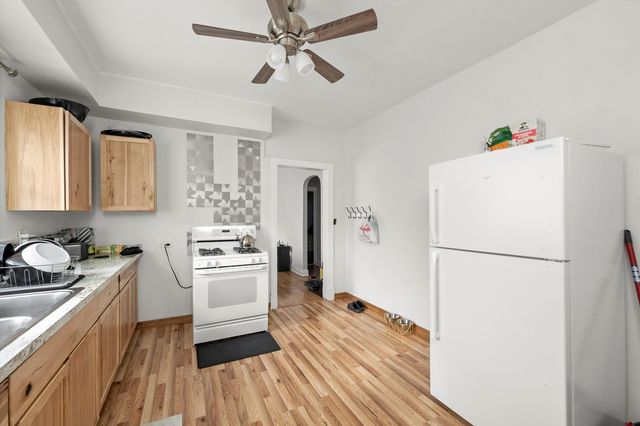 940 Troost Avenue, Forest Park, IL 60130