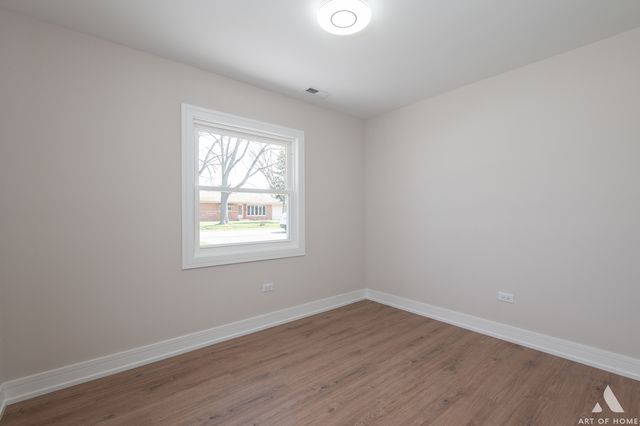 11334 S Nashville Avenue, Worth, IL 60482