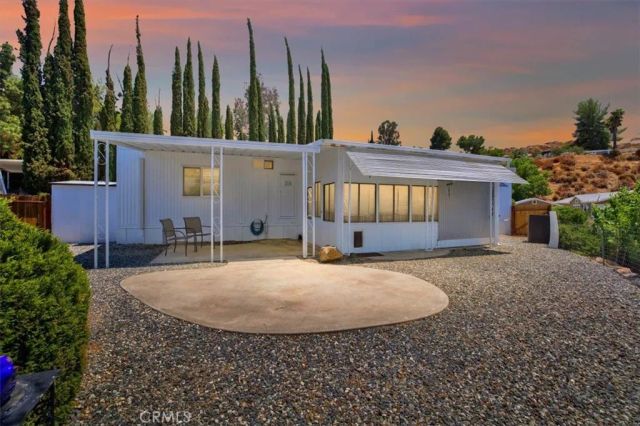 22780 Skylink, Canyon Lake, CA 92587