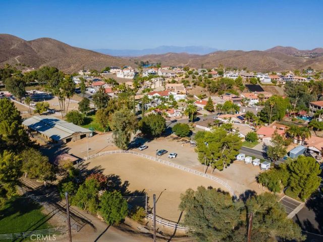 22780 Skylink, Canyon Lake, CA 92587