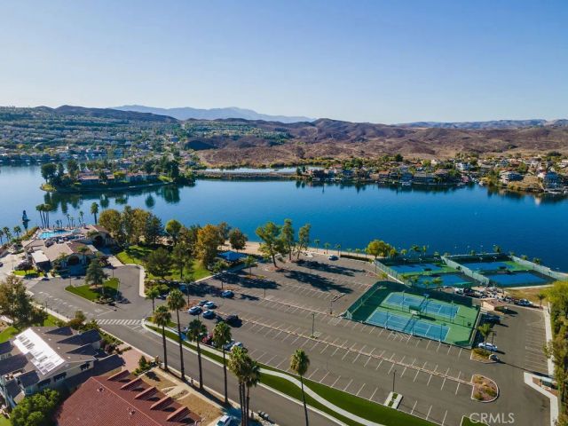 22780 Skylink, Canyon Lake, CA 92587